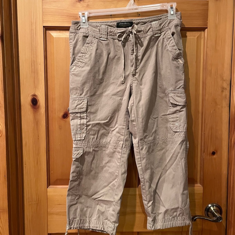 Eddie Bauer tan hiking outdoors capris